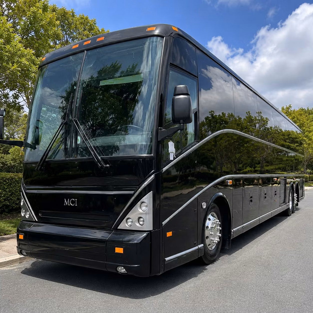from la to vegas long distance charter bus rentals for the most popular route in the southwest