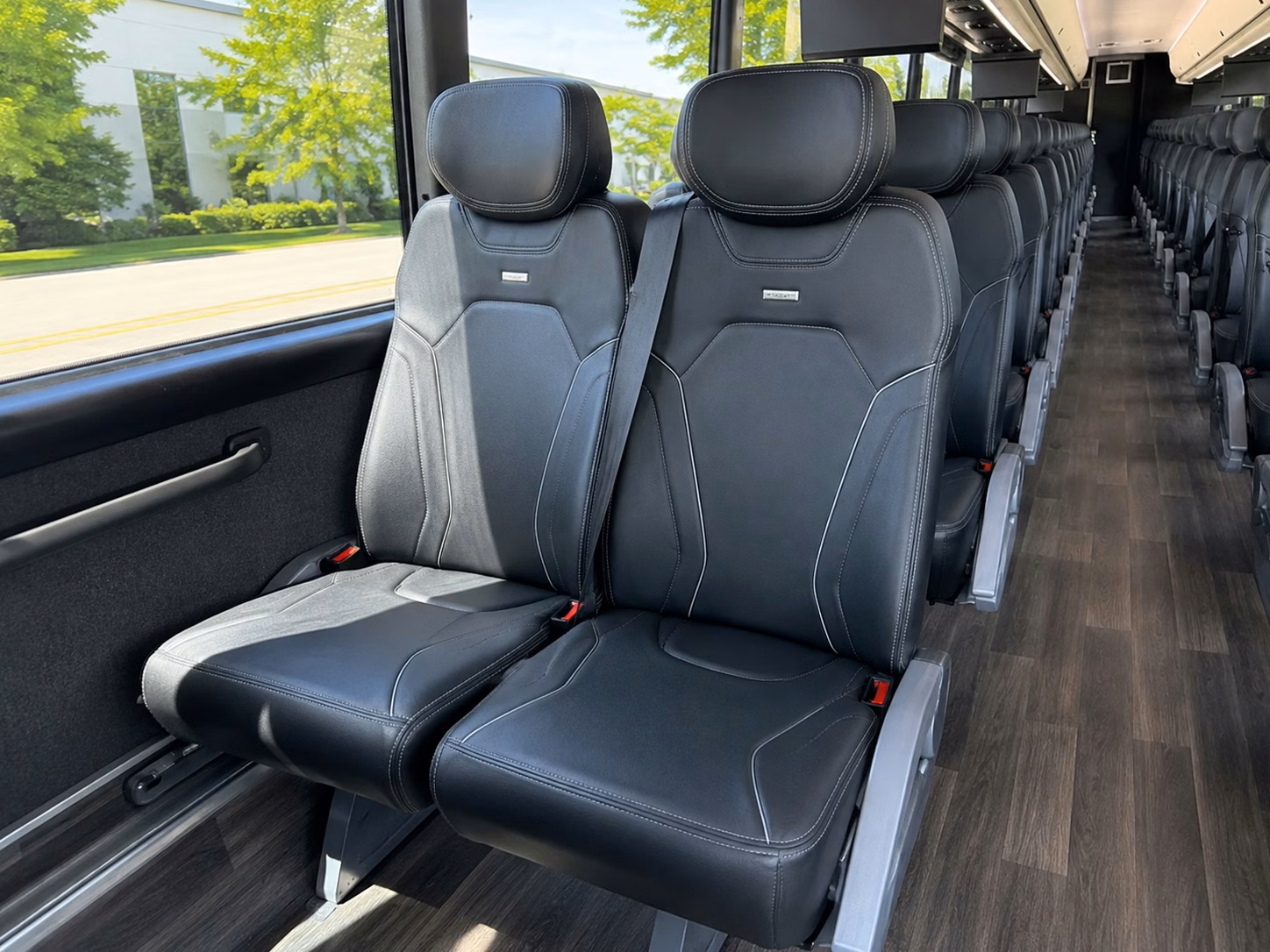 hotel pickup and drop off shuttles for out of town wedding guests in los angeles