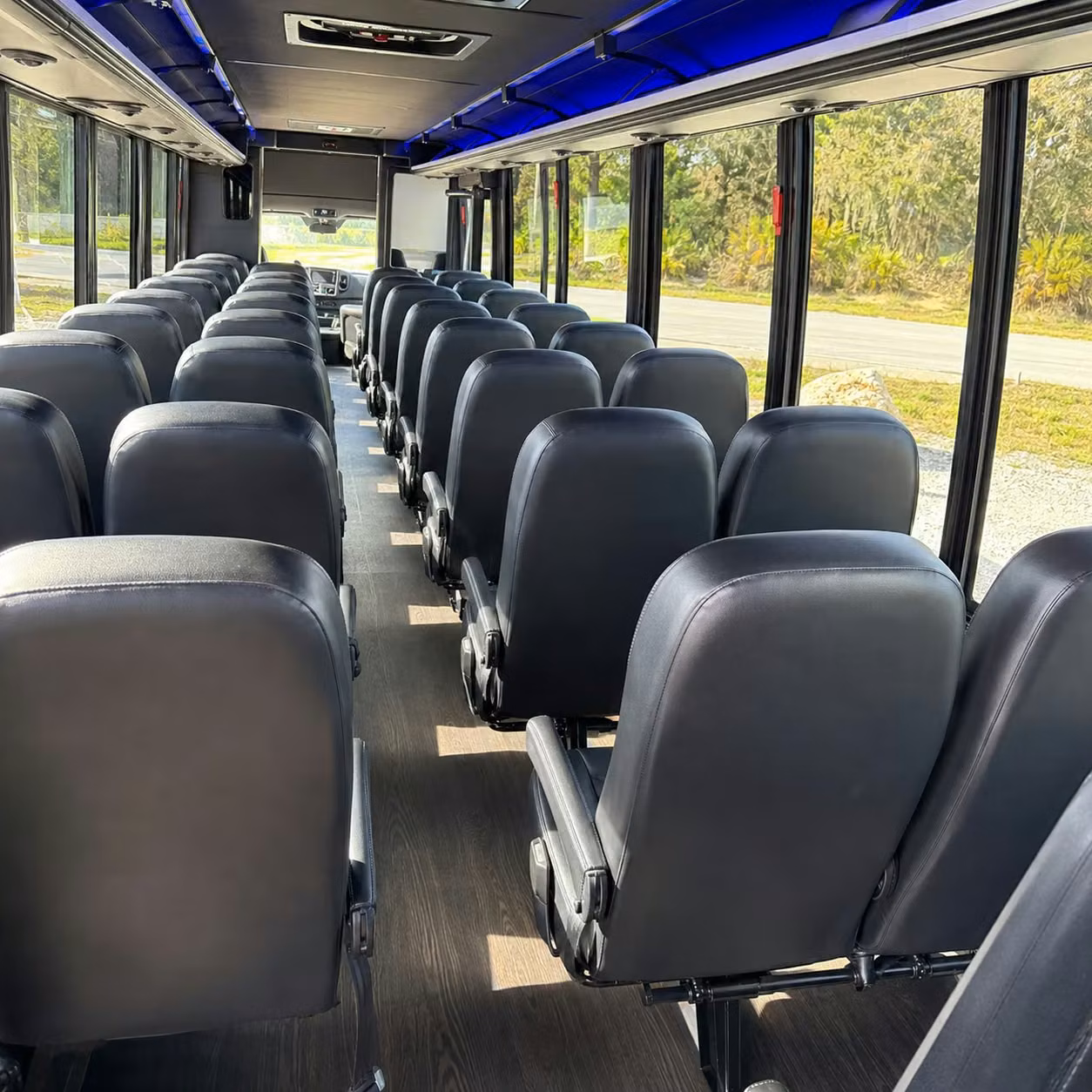 los angeles 28 passenger minibus rental