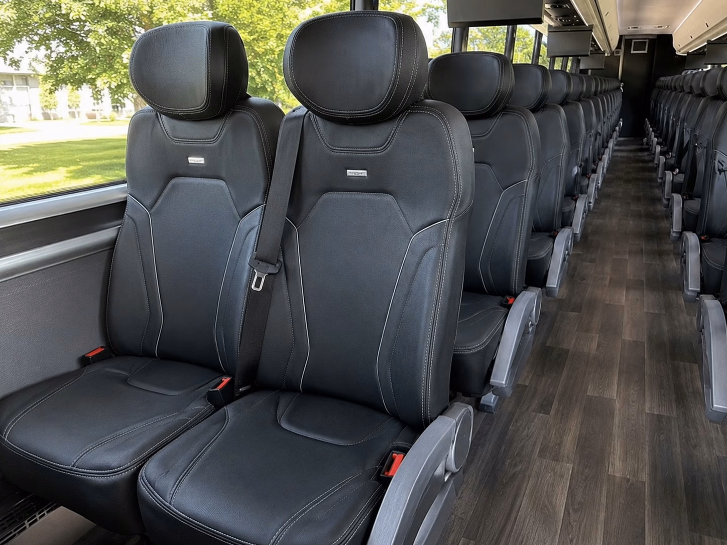 shuttle guests between ceremony and reception venues across los angeles